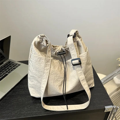 New Large Capacity Versatile Shoulder Bag for Women's Summer Popular Lightweight Shoulder Crossbody Bag Minimalist Tote Handbag
