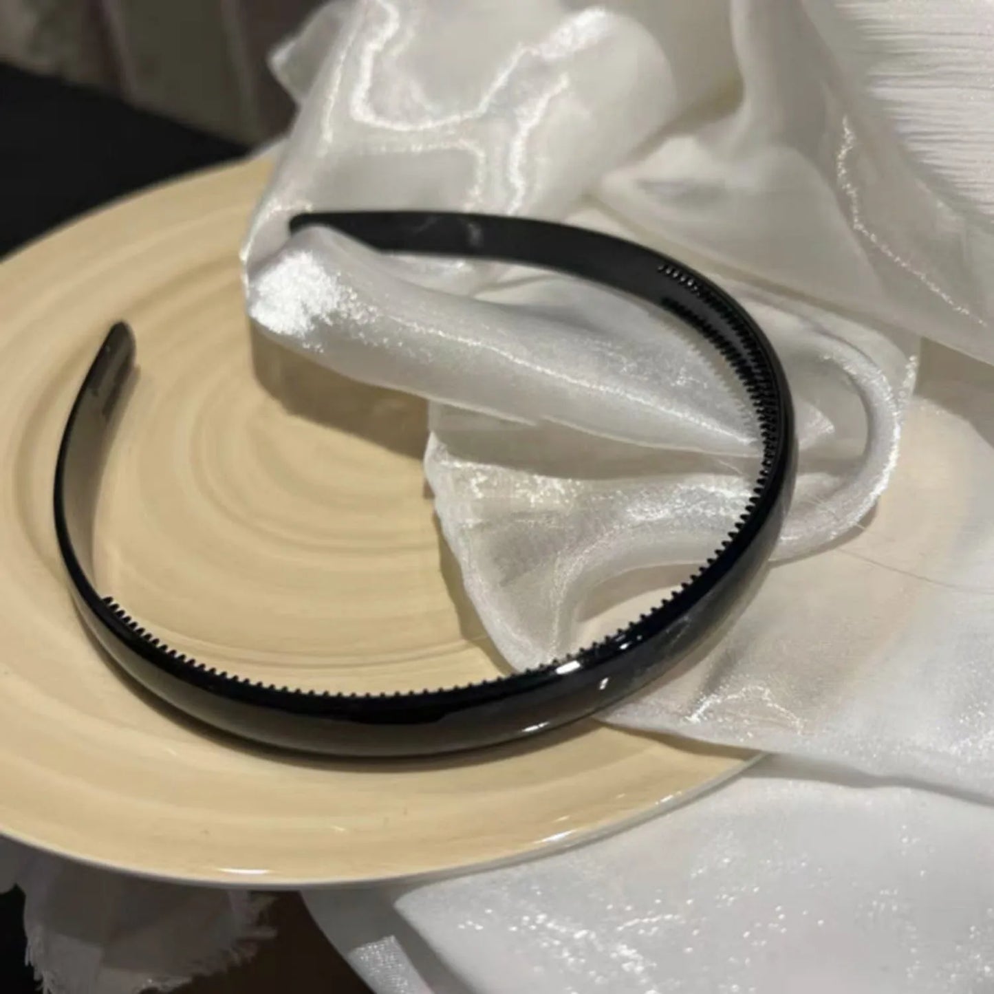 Plastic Translucent Hair Head Hoop Band Headband Women Hairband for girls Non-slip Tooth Hair Bands Headwear Hair Accessories