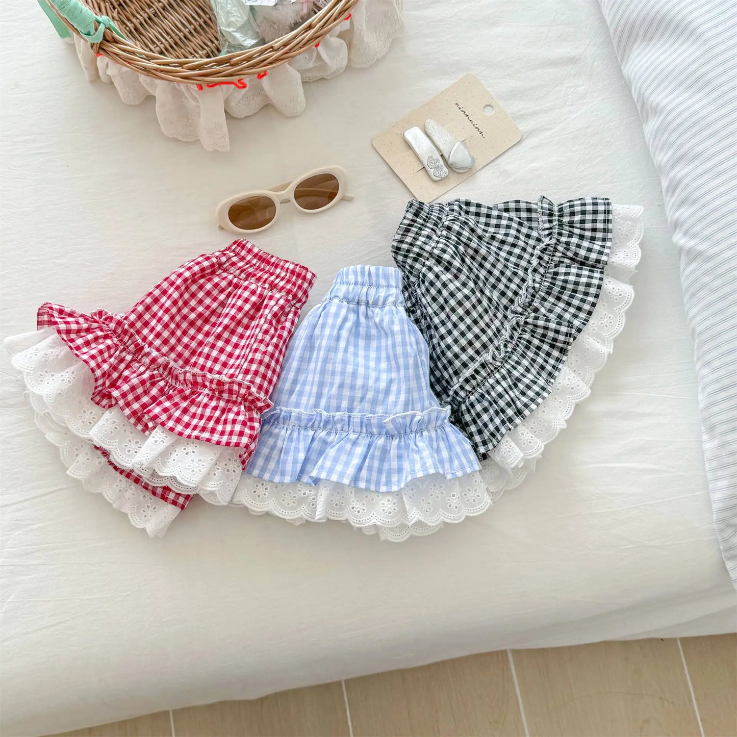 Korean Childrens Girls Short Skirt Summer Stylish Beautiful Plaid Kids Girls Half Skirt Lace Ruched Toddler Girls Cake Skirts